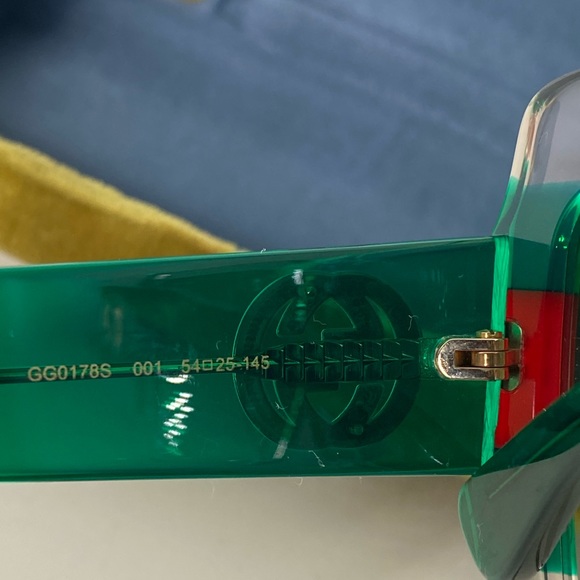 Gucci Square Sunglasses (Authentic) - Picture 4 of 6